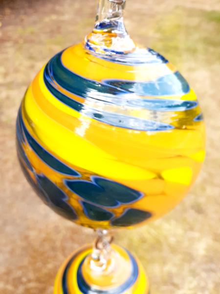 #07302515 Three Hanging Ball Sculpture Lg-6.5'' Med-4.5'' Sm-3.5'' Long-23'' $180.00