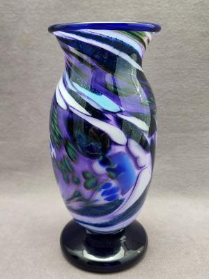 #03212420 vase 8.5''Hx4''W $200